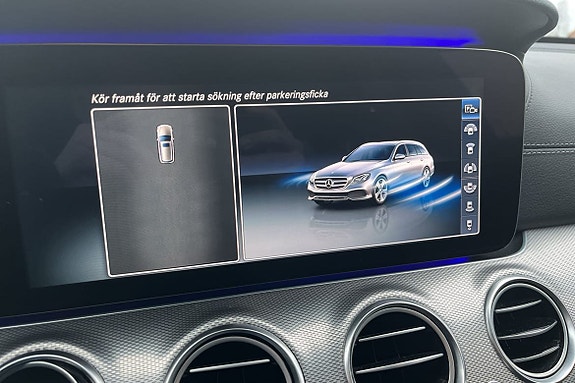 Mercedes-Benz E220 18 of 18