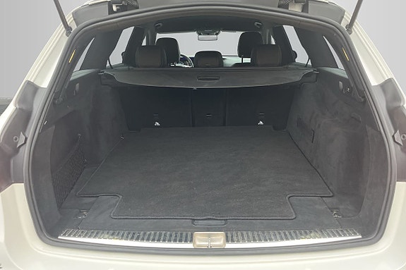 Mercedes-Benz E220 9 of 18
