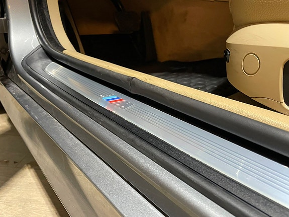BMW 335i 13 of 13