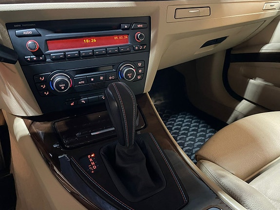 BMW 335i 10 of 13