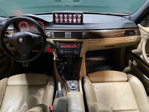 BMW 335i 7 of 13