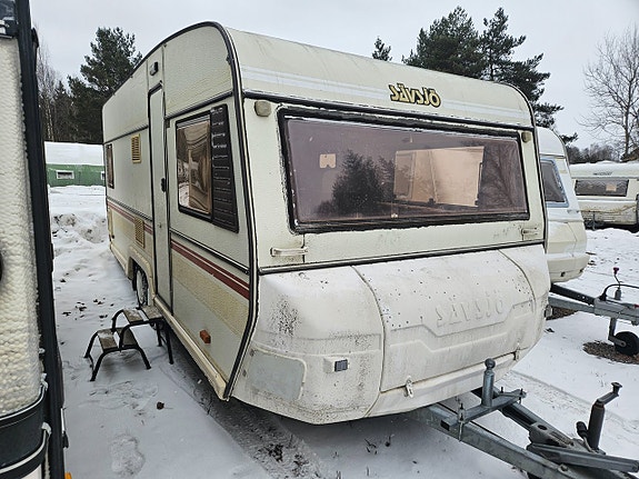 Sävsjö 562 " dubbelsäng +överslaf x2 "