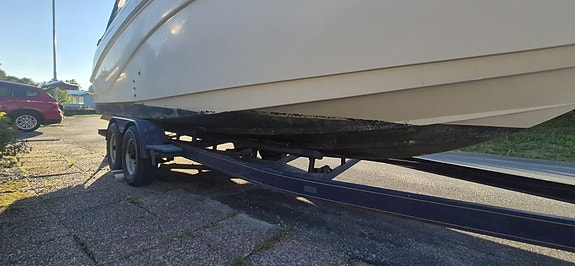 Kabinbåt med 4 kojplatser & Bravo 3 19 of 21