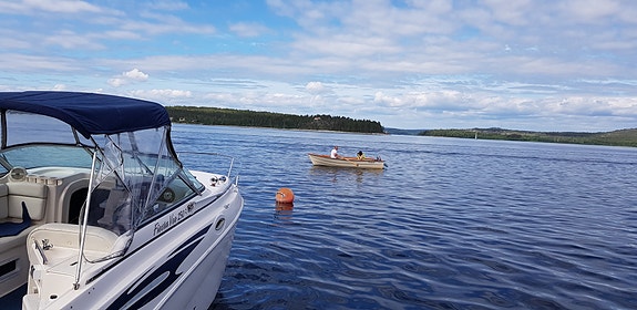 Kabinbåt med 4 kojplatser & Bravo 3 5 of 21