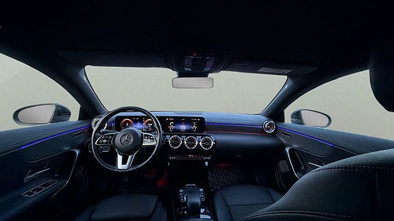 Mercedes-Benz CLA250 e 10 of 13