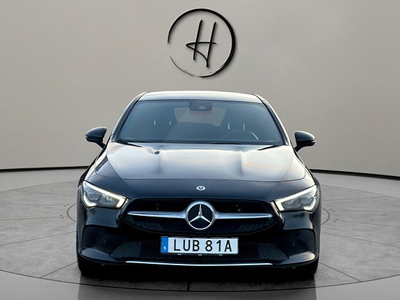 Mercedes-Benz CLA250 e 4 of 5