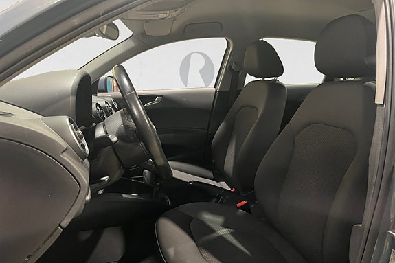 Audi A1 3 of 5