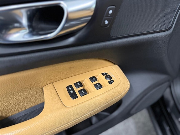 Volvo V60 28 of 28