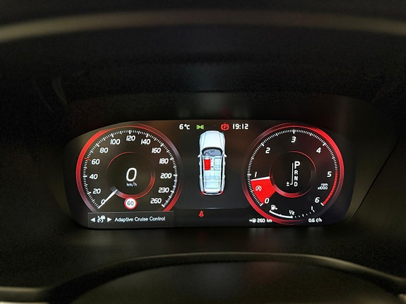 Volvo V60 17 of 28