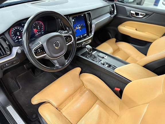 Volvo V60 9 of 28