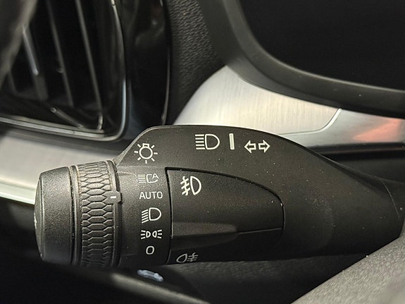 Volvo V60 19 of 28
