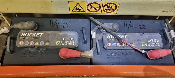 JLG 1930ES 2 of 2