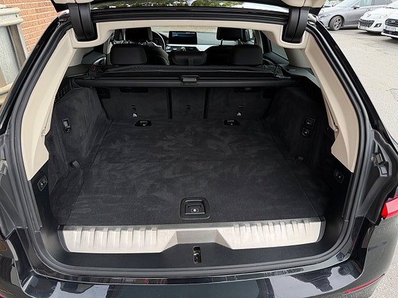 BMW 530e 24 of 30