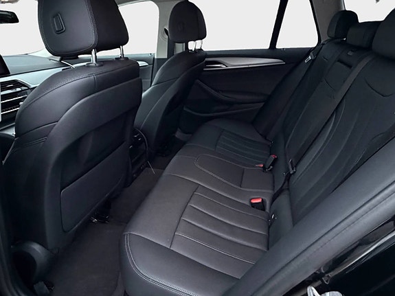 BMW 530e 11 of 30