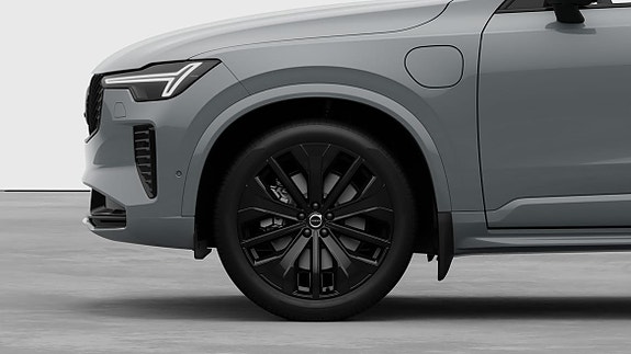 Volvo XC90 7 of 14