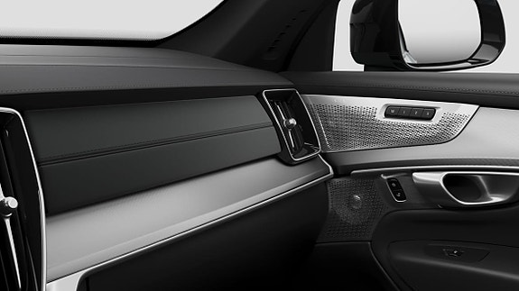 Volvo XC90 13 of 14