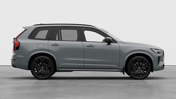 Volvo XC90 4 of 14