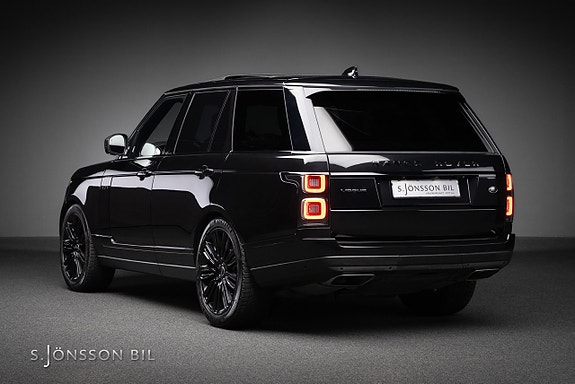 Land Rover Range Rover 2 of 5
