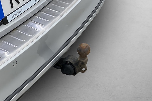 Volkswagen Passat Alltrack 29 of 30