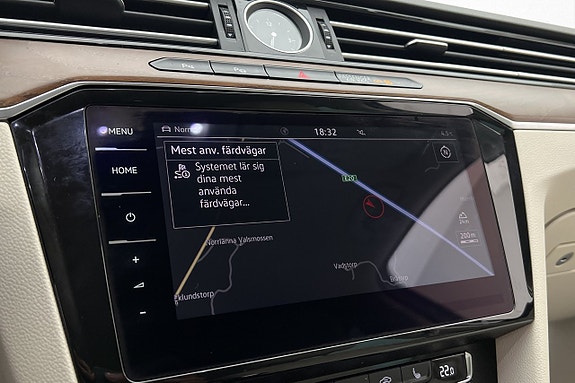 Volkswagen Passat Alltrack 19 of 30