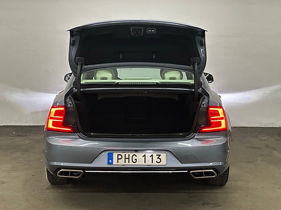 Volvo S90 9 of 16