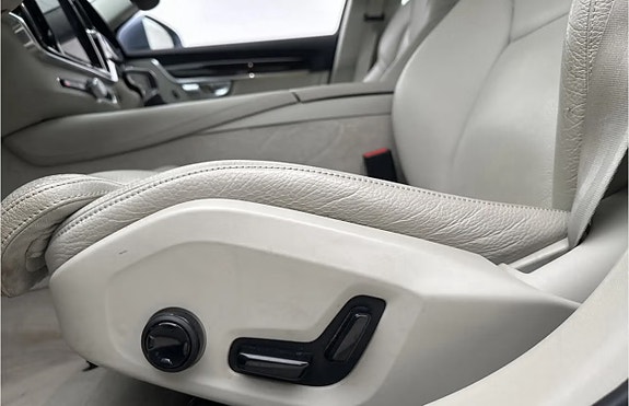 Volvo S90 11 of 16