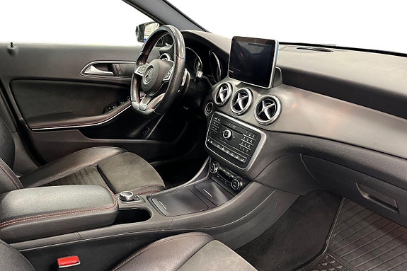 Mercedes-Benz GLA200 d 16 of 20