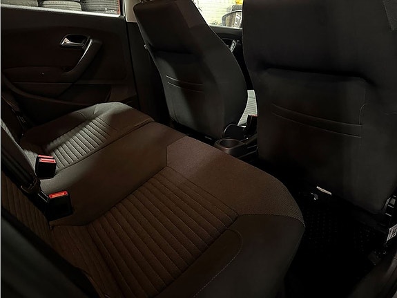 Volkswagen Polo 15 of 16