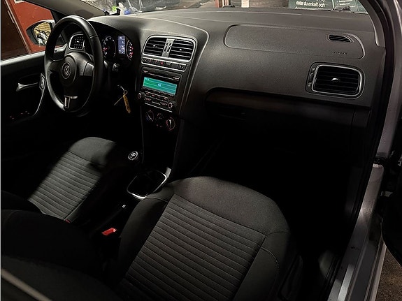 Volkswagen Polo 7 of 16