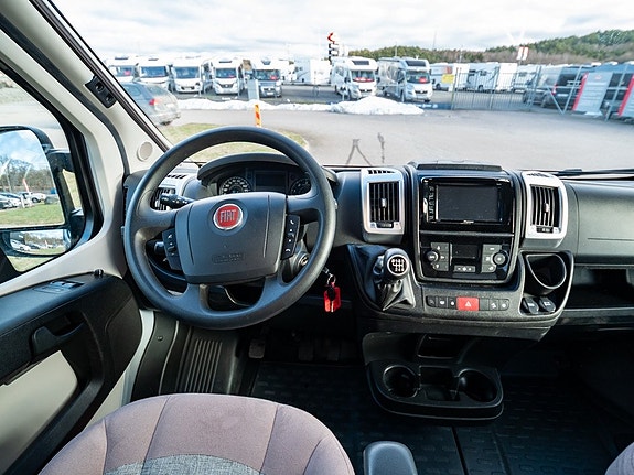 Malibu Carthago VAN 640 LE *Långbäddar *Luftfjädring *Solcell 16 of 22