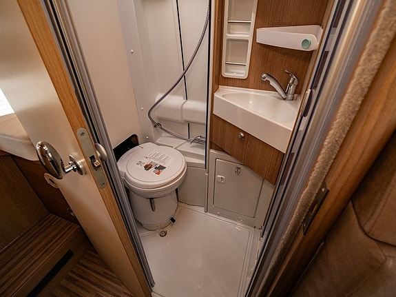 Malibu Carthago VAN 640 LE *Långbäddar *Luftfjädring *Solcell 14 of 22