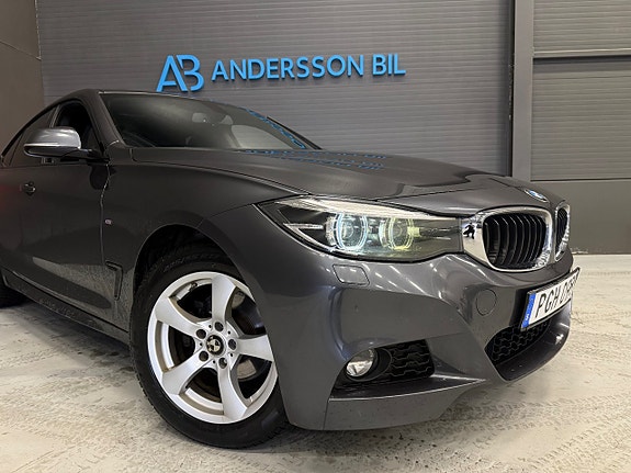 BMW 320 3 of 25