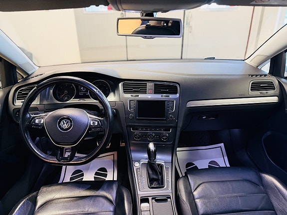 Volkswagen Golf Alltrack 16 of 21