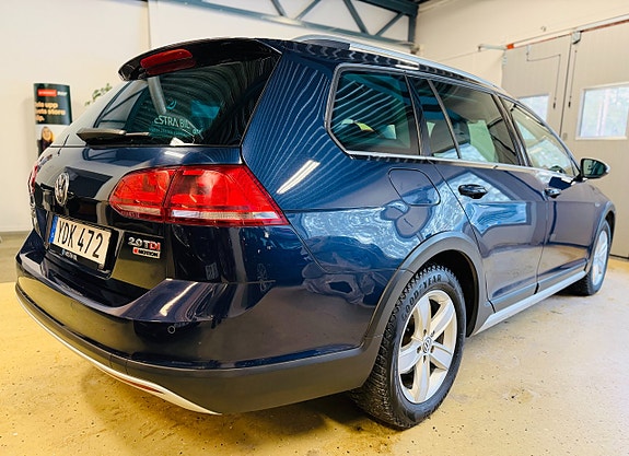 Volkswagen Golf Alltrack 10 of 21