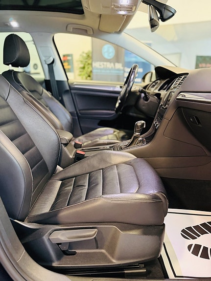 Volkswagen Golf Alltrack 20 of 21