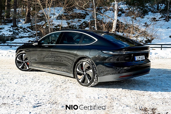 NIO ET7 2 of 21