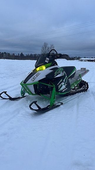 Arctic Cat M 800 OMG LEV 3 of 4