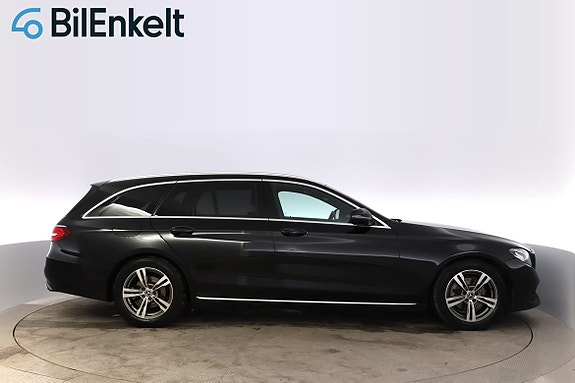 Mercedes-Benz E200 2 of 5