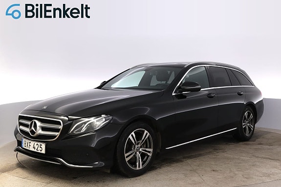 Mercedes-Benz E200 4 of 5