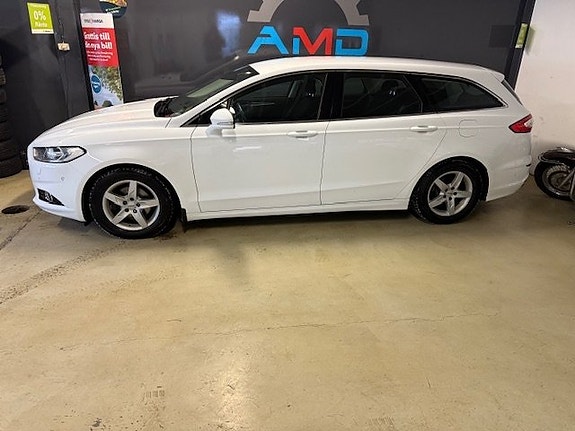 Ford Mondeo 2 of 5