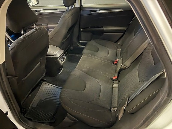 Ford Mondeo 6 of 8
