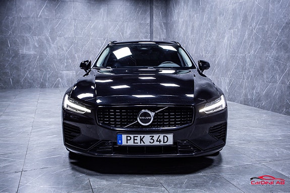 Volvo V60 2 of 28