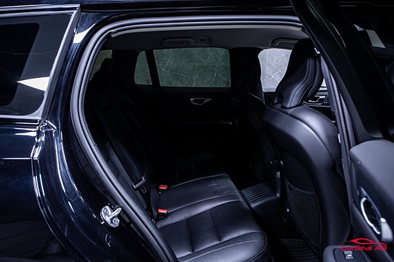 Volvo V60 16 of 28
