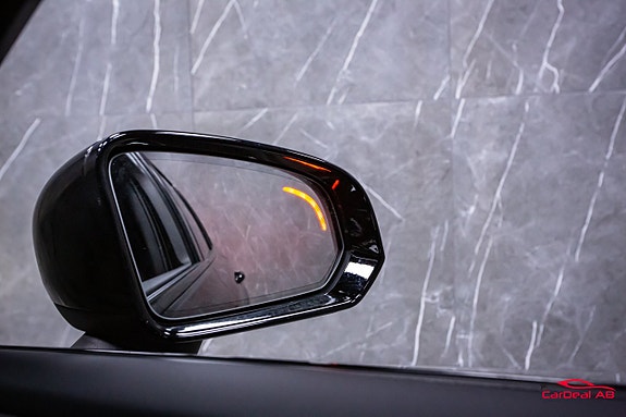 Volvo V60 26 of 28