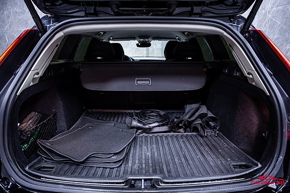 Volvo V60 17 of 28