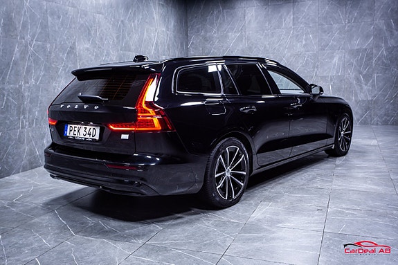 Volvo V60 7 of 28