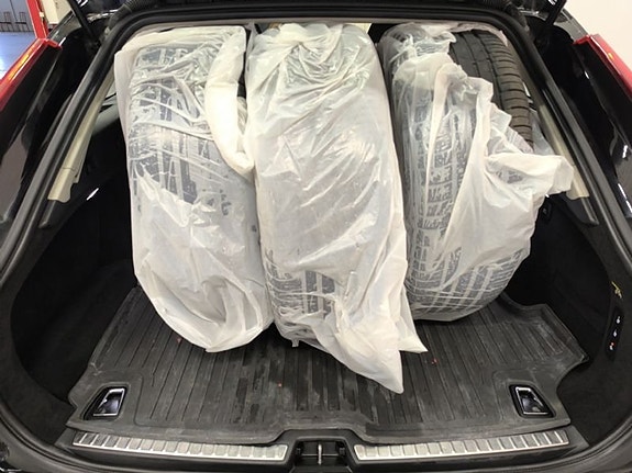 Volvo V90 Cross Country 8 of 10