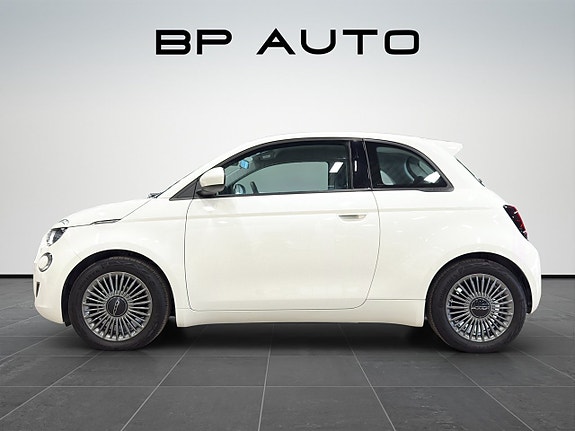 Fiat 500 2 of 5