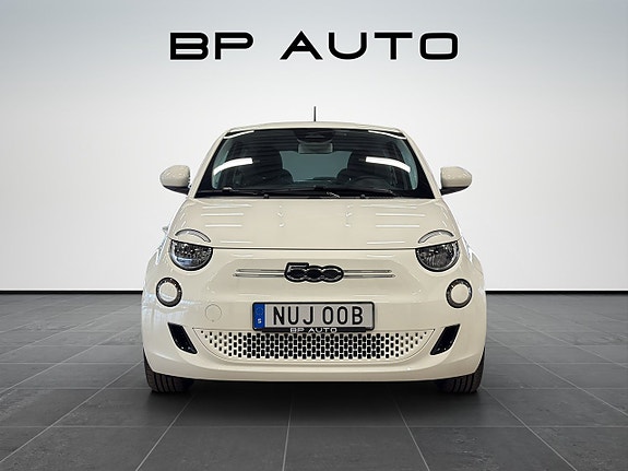 Fiat 500 3 of 5