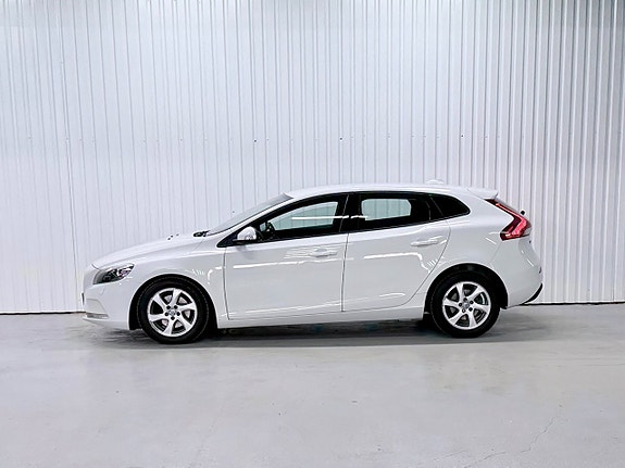 Volvo V40 6 of 15